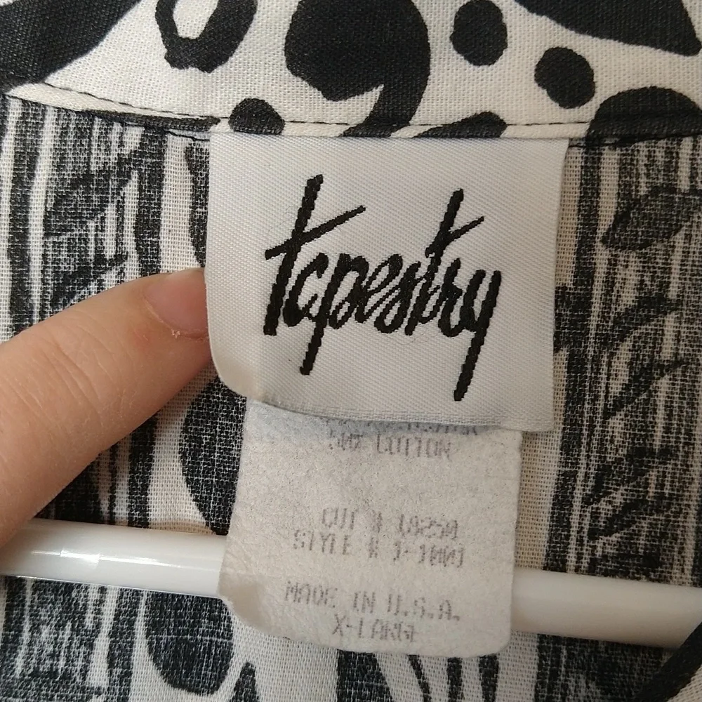 Vintage Tapestry Short Sleeve Button Up - Picture 2 of 5